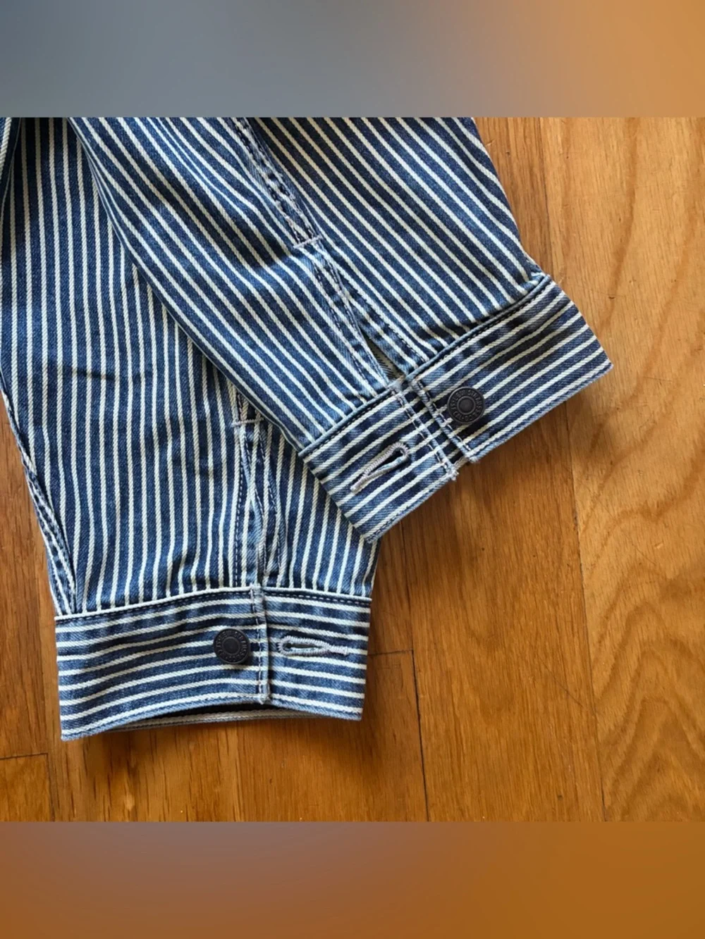 Levi’s Railroad Striped Trucker Jacket - Picture 6 of 7